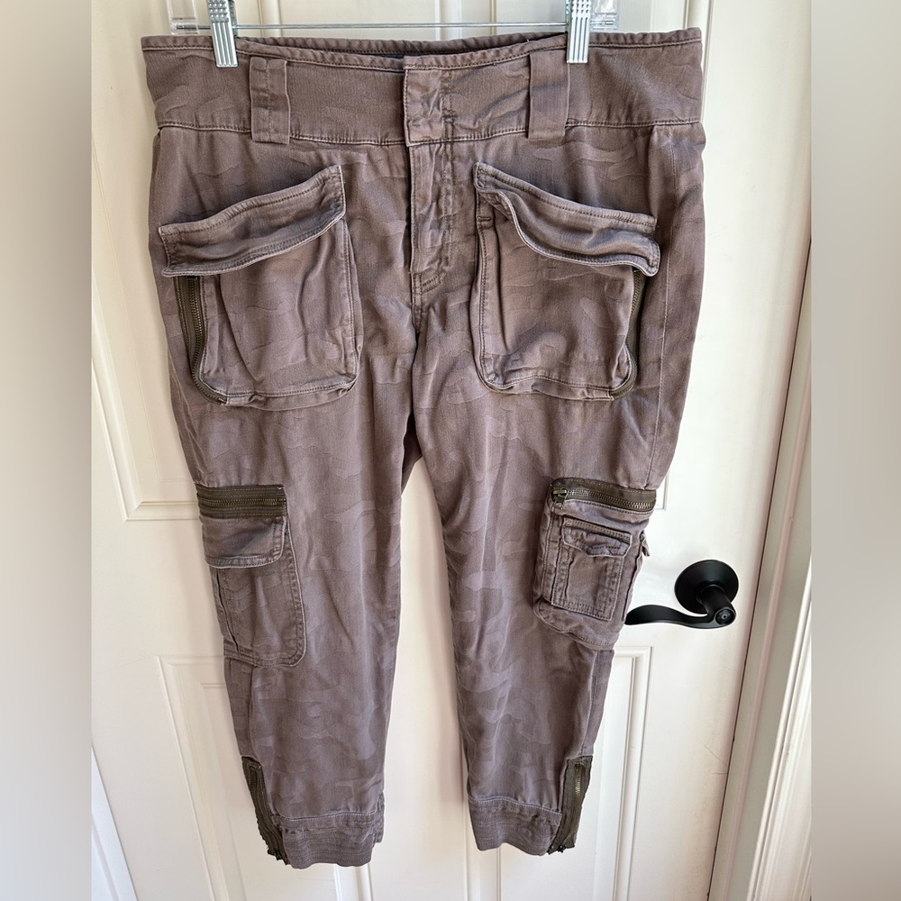 Seven for All Mankind Crop Camo Cargo Pants